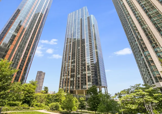 1st image of 211 N Harbor Dr, Chicago, IL 60601