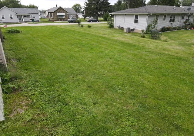 Photo 1 of Land for sale at 811 Cotton St, Streator, IL 61364 | MLS# 12693998 | Listing updated on 2026-07-08
