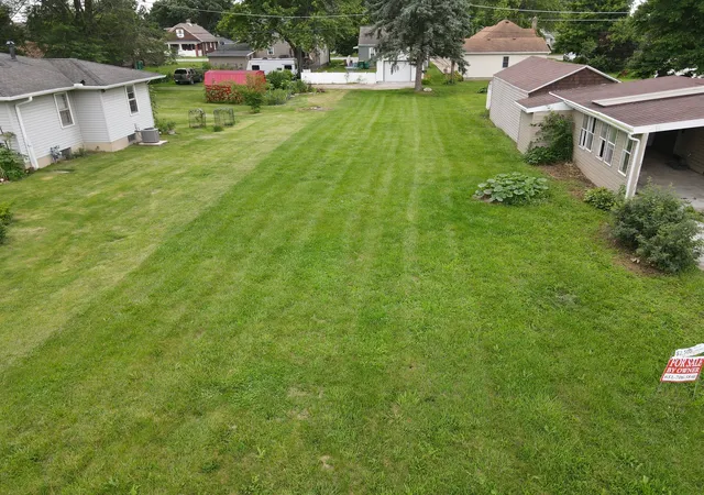 Photo 3 of Land for sale at 811 Cotton St, Streator, IL 61364 | MLS# 12693998 | Listing updated on 2026-07-08