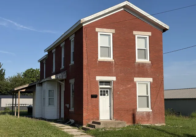 Photo 1 of Single family home for sale at 431 North 5th St, Quincy, IL 62301 | MLS# 12694025 | Listing updated on 2026-09-04