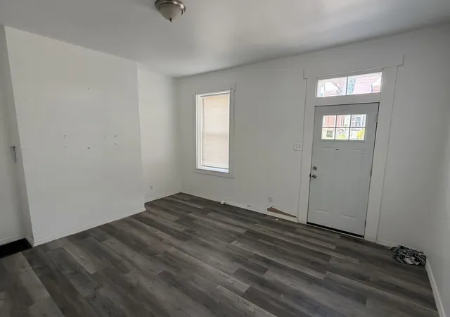 Photo 3 of Single family home for sale at 431 North 5th St, Quincy, IL 62301 | MLS# 12694025 | Listing updated on 2026-09-04
