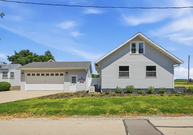1st image of 301 N Yates St, Alpha, IL 61413 | MLS# 12694026