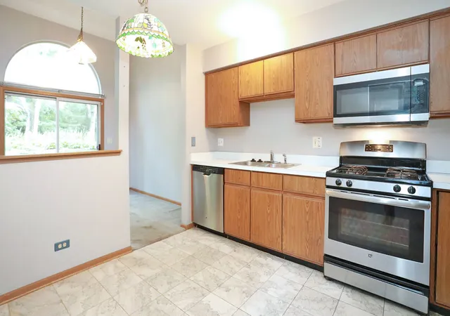 image of 704 Shady Oaks Ct, Elgin, IL 60120 | MLS# 12694059