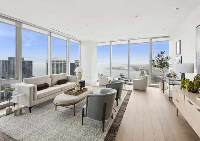 2nd image of 363 E Wacker Dr #4209, Chicago, IL 60601 | MLS# 12694102