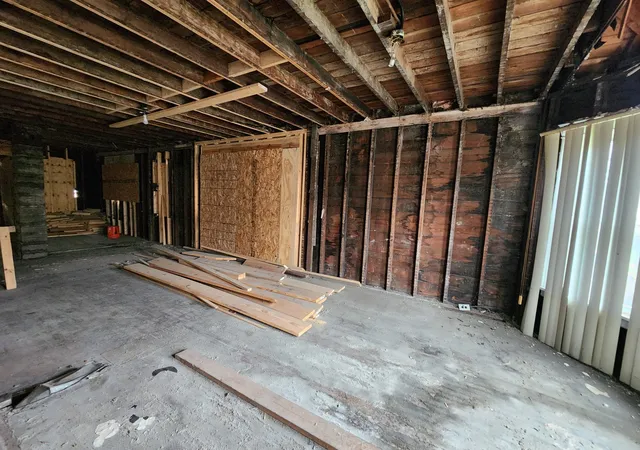 Photo 4 of Single family home for sale at 5733 S Wolcott Ave, Chicago, IL 60636 | MLS# 12694124 | Listing updated on 2026-07-08