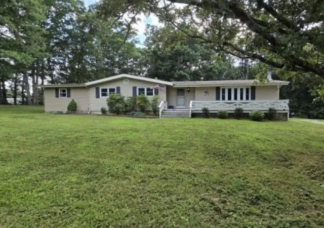Photo 2 of Single family home for sale at 15827 N Mccauley Ln, Mt Vernon, IL 62864 | MLS# 12694126 | Listing updated on 2026-09-23