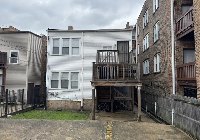 Listing Photo 2 - Condo for sale in building located at 8052 S Langley Ave, Chicago, IL 60619 - Unit #