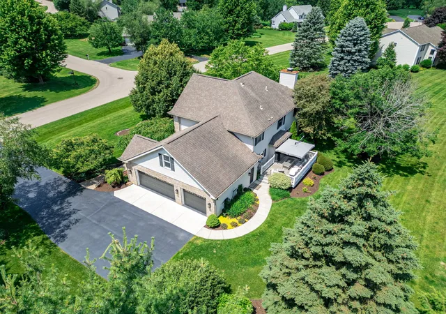 Homes for sale in Belvidere, IL | 840 Boulder Ridge Dr, Belvidere, IL 61008 | MLS# 12694145