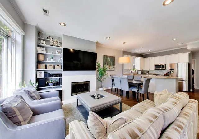 3rd image of 1732 W Diversey Pkwy #2W, Chicago, IL 60614 | MLS# 12694154