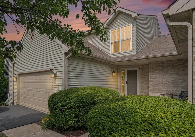 2nd image of 1724 Court St, Mc Henry, IL 60051 | MLS# 12694183