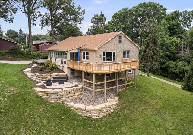 3rd image of 640 18Th Ave, East Moline, IL 61244 | MLS# 12694195