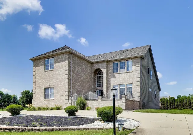 1st image of 8303 Appaloosa Ln, Spring Grove, IL 60081 | MLS# 12694226