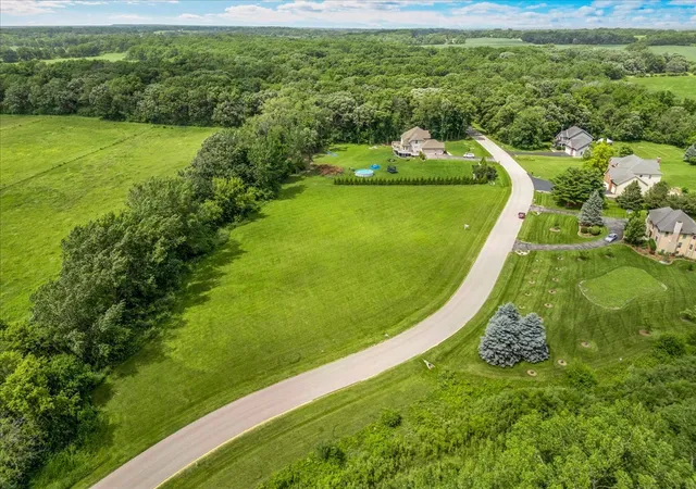 3rd image of 11217 Hill Crest Ln, Marengo, IL 60152 | MLS# 12694299