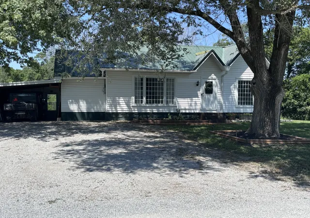 Photo 2 of Single family home for sale at 5003 N Cherryville Ln, Bonnie, IL 62816 | MLS# 12694304 | Listing updated on 2026-09-06