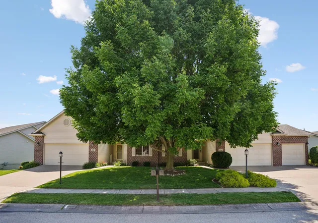 Homes for sale in Moline, IL | 3506 72nd St #3506, Moline, IL 51265 | MLS# 12694312