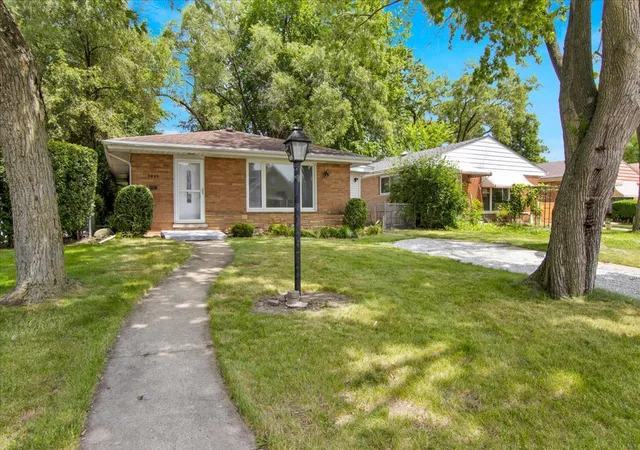 Photo 1 of Single family home for sale at 3864 Fargo Ave, Skokie, IL 60076 | MLS# 12694321 | Listing updated on 2026-09-17