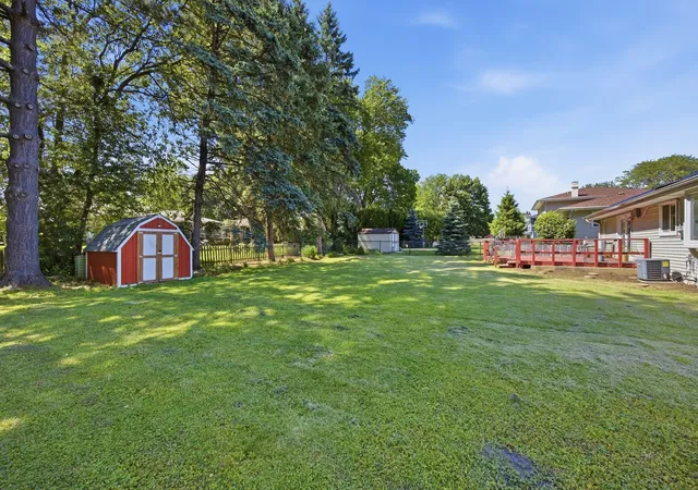 Homes for sale in Elgin, IL | 904 Chippewa Dr, Elgin, IL 60120 | MLS# 12694344