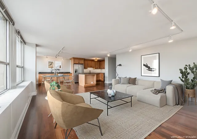 Homes for sale in Chicago, IL | 2626 N Lakeview Ave #1102, Chicago, IL 60614 | MLS# 12694346