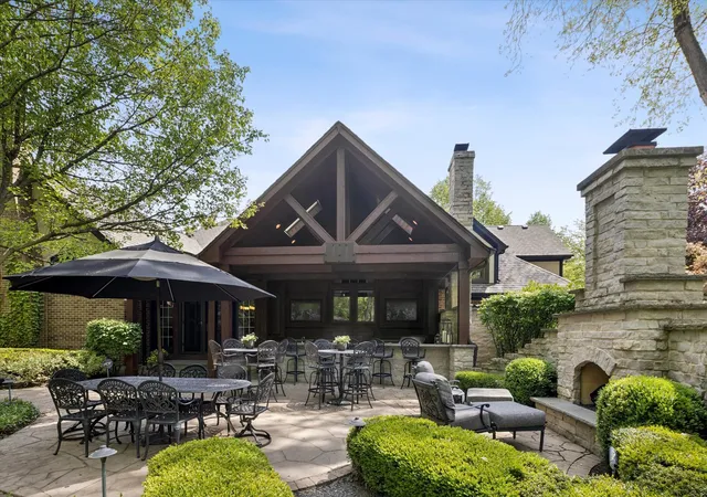 Photo 3 of Single family home for sale at 2455 Persimmon Dr, St. Charles, IL 60174 | MLS# 12694368 | Listing updated on 2026-10-20
