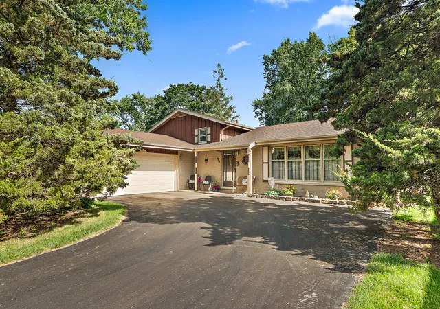 1st image of 540 Meadow Ave, Frankfort, IL 60423 | MLS# 12694369