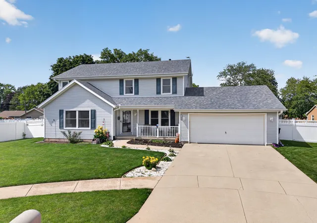 1st image of 1104 Chicory Ln, Ottawa, IL 61350 | MLS# 12694394