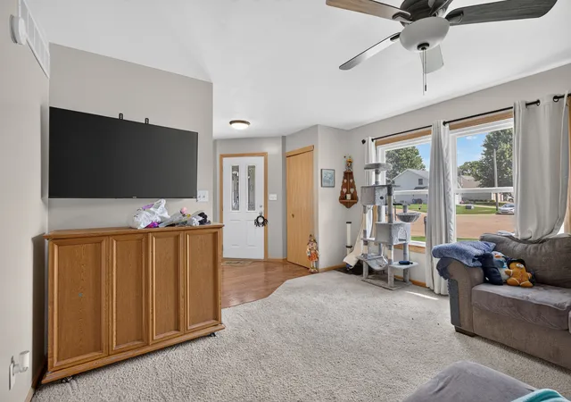 4th image of 1104 Chicory Ln, Ottawa, IL 61350 | MLS# 12694394