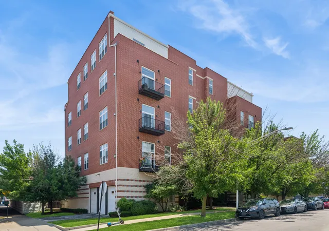 1st image of 949 N Willard Ct #403, Chicago, IL 60642 | MLS# 12694396