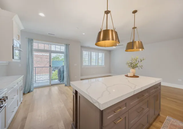 Photo 4 of Condo for sale at 514 Hillgrove Ave #202, Western Springs, IL 60558 | MLS# 12694402 | Listing updated on 2026-10-23