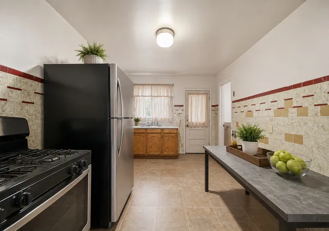 Listing Photo 4 - Condo for sale in building located at 11612 S Lafayette Ave, Chicago, IL 60638