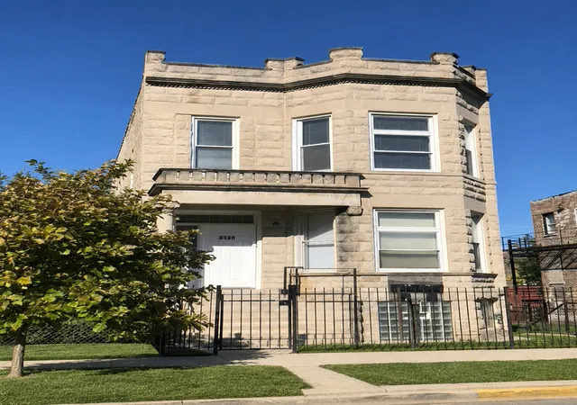 2nd image of 3130 W Polk St, Chicago, IL 60612 | MLS# 12694432
