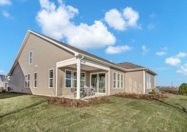 3rd image of 3290 Maygrass Ln, Aurora, IL 60503 | MLS# 12694434