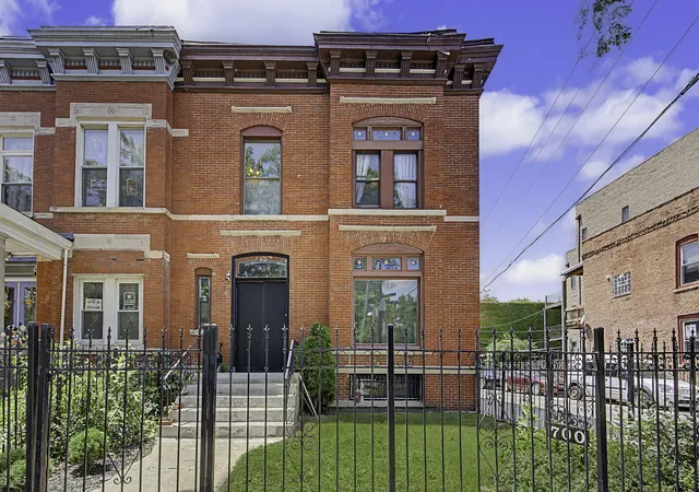Photo 1 of Multi family home for sale at 700 S Oakley Blvd, Chicago, IL 60612 | MLS# 12694449 | Listing updated on 2026-09-16