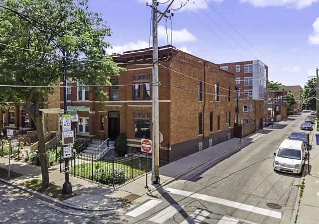 Photo 2 of Multi family home for sale at 700 S Oakley Blvd, Chicago, IL 60612 | MLS# 12694449 | Listing updated on 2026-09-16