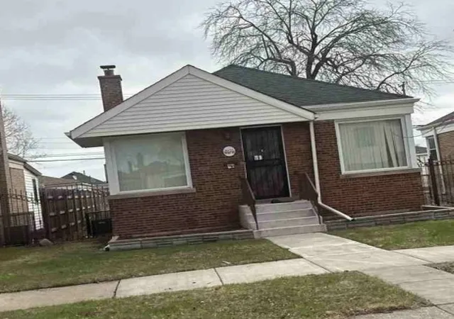 Photo 2 of Single family home for sale at 8935 S Cregier Ave, Chicago, IL 60617 | MLS# 12694472 | Listing updated on 2026-07-03