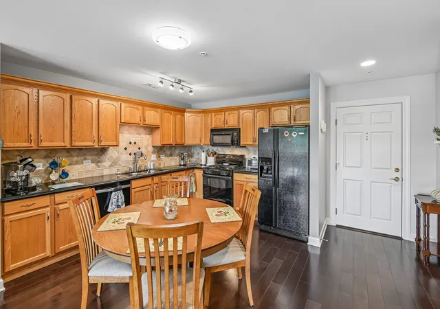 5th image of 50 N Bokelman St #535, Roselle, IL 60172 | MLS# 12694479