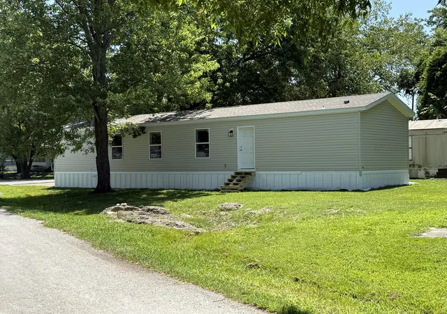 3rd image of 3 Franklin Ln, Carbondale, IL 62901 | MLS# 12694509