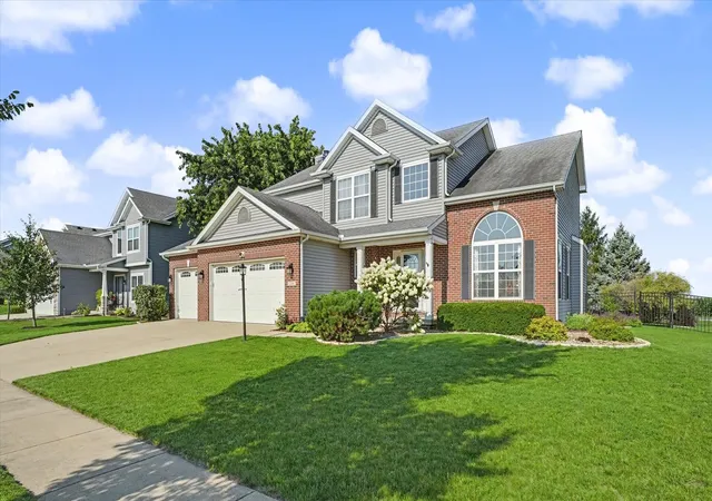 4th image of 2101 Talans Dr, Champaign, IL 61822 | MLS# 12694516