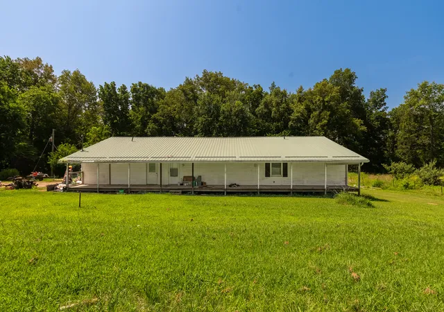 2nd image of 18680 Galatia Post Rd, Marion, IL 62959 | MLS# 12694524