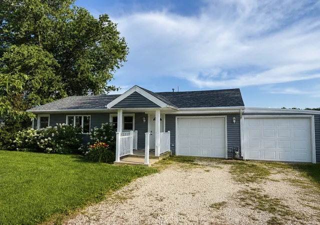 Homes for sale in Kankakee, IL | 5538 W 1000 N Rd, Kankakee, IL 60901 | MLS# 12694557