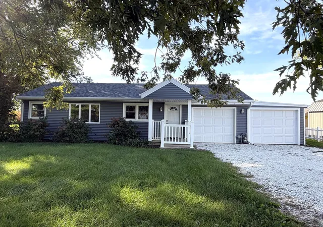 Photo 3 of Single family home for sale at 5538 W 1000 North Rd, Kankakee, IL 60901 | MLS# 12694557 | Listing updated on 2026-10-09