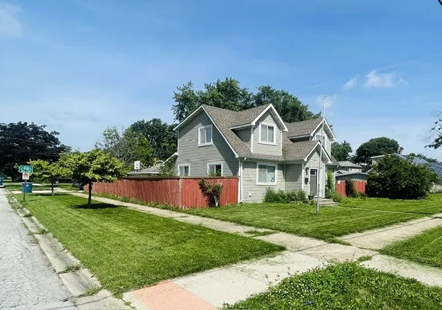 Photo 2 of Single family home for sale at 14856 Central Park Ave, Midlothian, IL 60445 | MLS# 12694558 | Listing updated on 2026-09-03