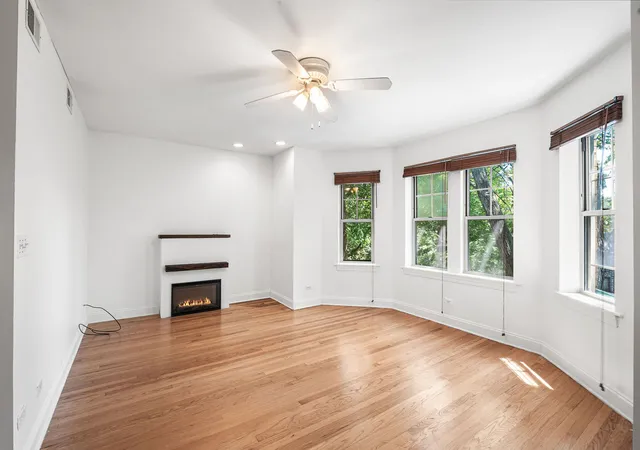 Homes for sale in Chicago, IL | 6452 N Bell Ave #3, Chicago, IL 60645 | MLS# 12694606