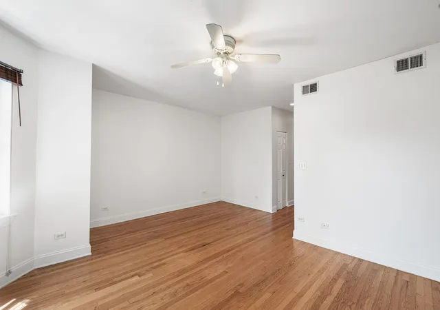 Homes for sale in Chicago, IL | 6452 N Bell Ave #3, Chicago, IL 60645 | MLS# 12694606