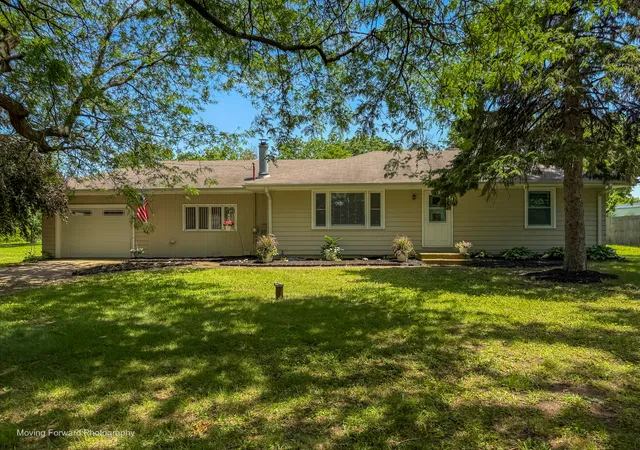 1st image of 7s175 N Eola Rd, Aurora, IL 60502 | MLS# 12694614