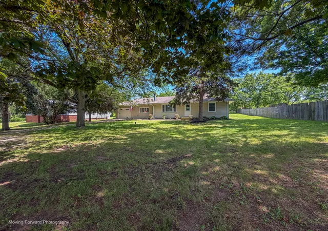17th image of 7s175 N Eola Rd, Aurora, IL 60502 | MLS# 12694614