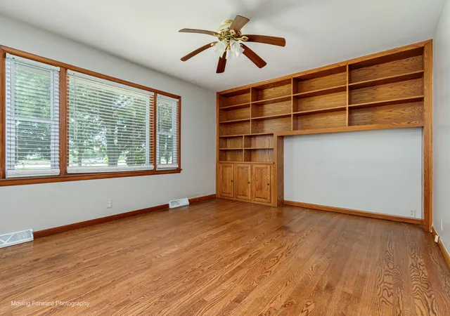 3rd image of 7S175 N Eola Rd, Aurora, IL 60502 | MLS# 12694614