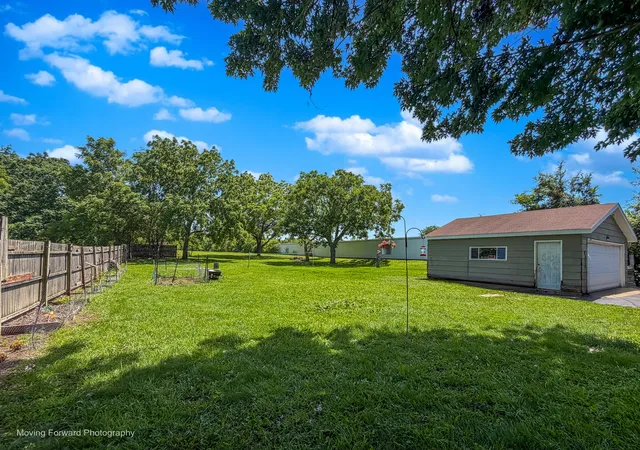 3rd image of 7S201 N Eola Rd, Aurora, IL 60502 | MLS# 12694619