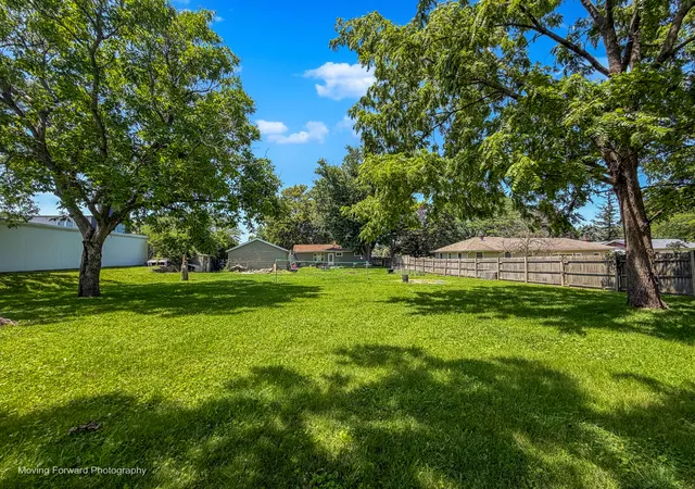 7th image of 7s201 N Eola Rd, Aurora, IL 60502 | MLS# 12694619