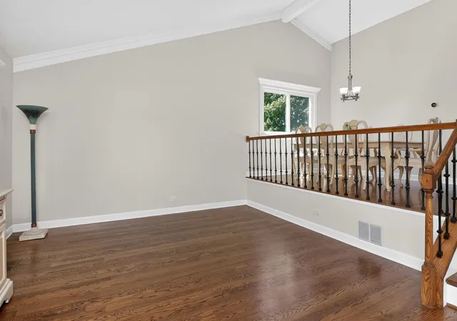 3rd image of 1110 Valley View Dr, Downers Grove, IL 60516 | MLS# 12694646