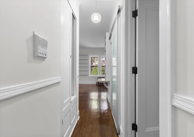 Listing Photo 3 - Condo for sale in building located at 1633 E Hyde Park Blvd, Chicago, IL 60615 - Unit #1D